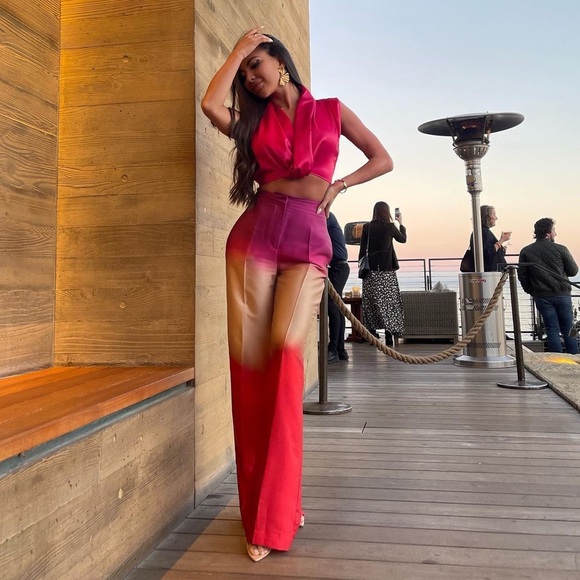 Line & Dot Lisa Top in Berry - Picture 5 of 5